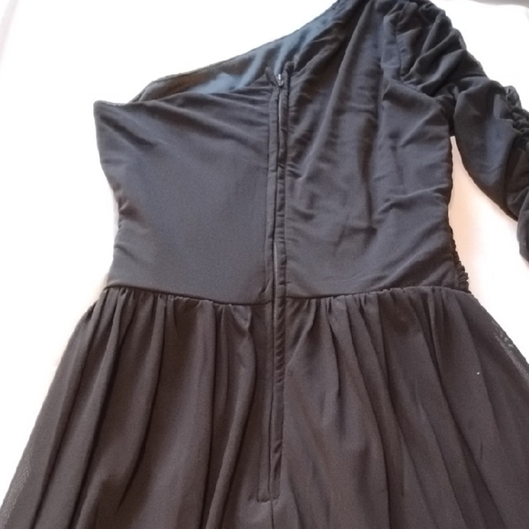 Fashion Nova Woman's Black One Sleeve Belted Mesh Jumpsuit, Size M - Picture 7 of 13